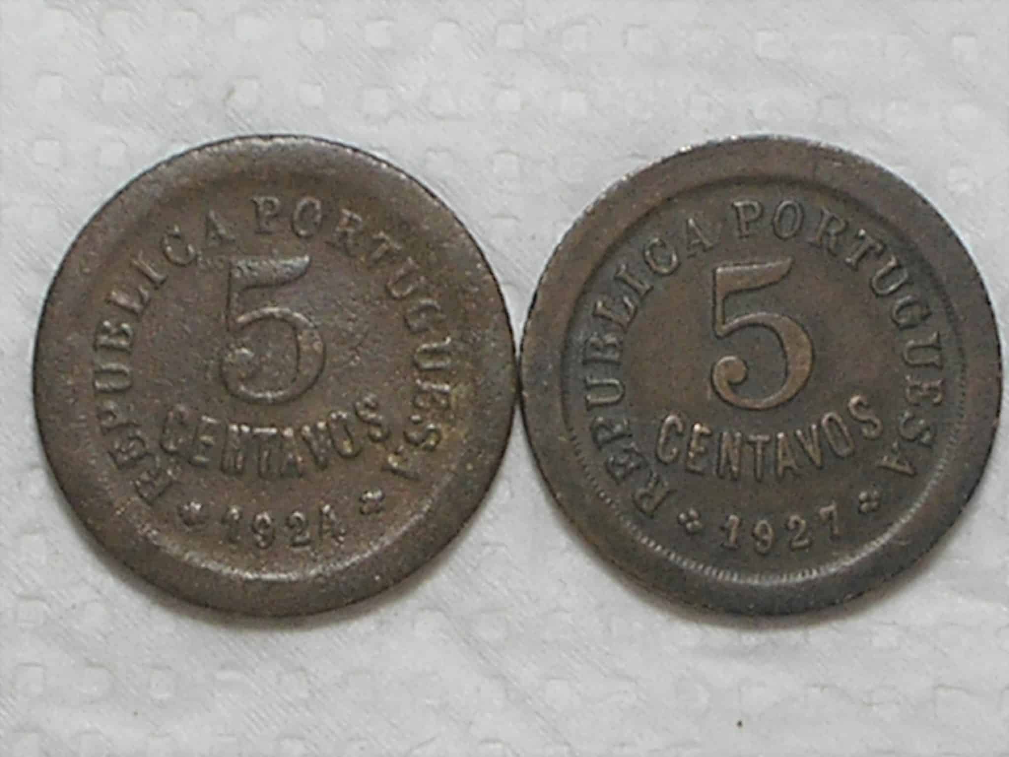 Portugal) 5 Centavos - 1924/1927 / Bronze / box31
