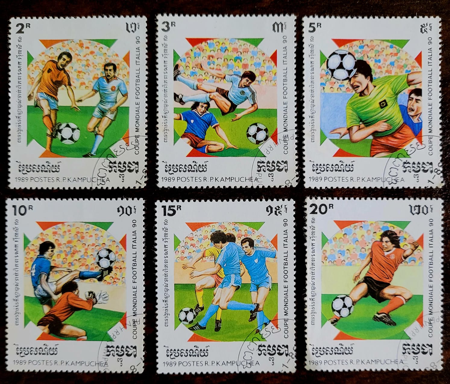 Selos Cambojia Copa do Mundo de Futebol Italia 1990 1 Casa do Colecionador