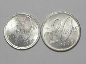 Conjunto 10 e 20 Cruzeiros - 1965 / Na qualidade Flor de cunho