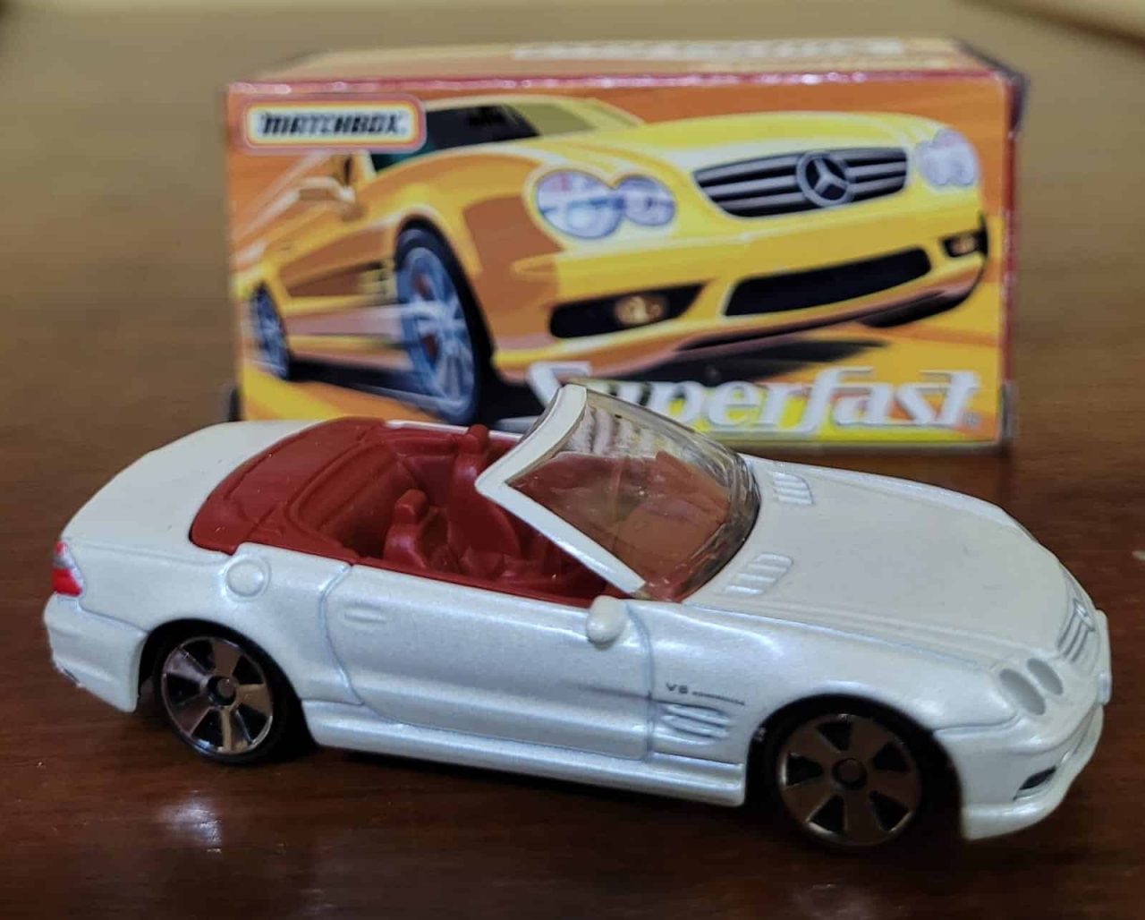 Matchbox Superfast - Mercedes Benz SL55 AMG (Miniatura Escala 1:66) 2004