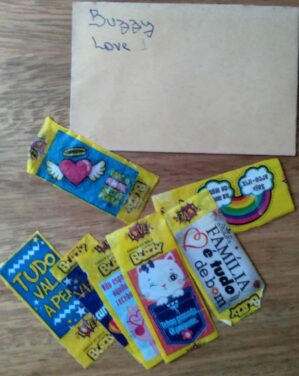 Figurinhas Buzzy Love coração / valor de cada uma.