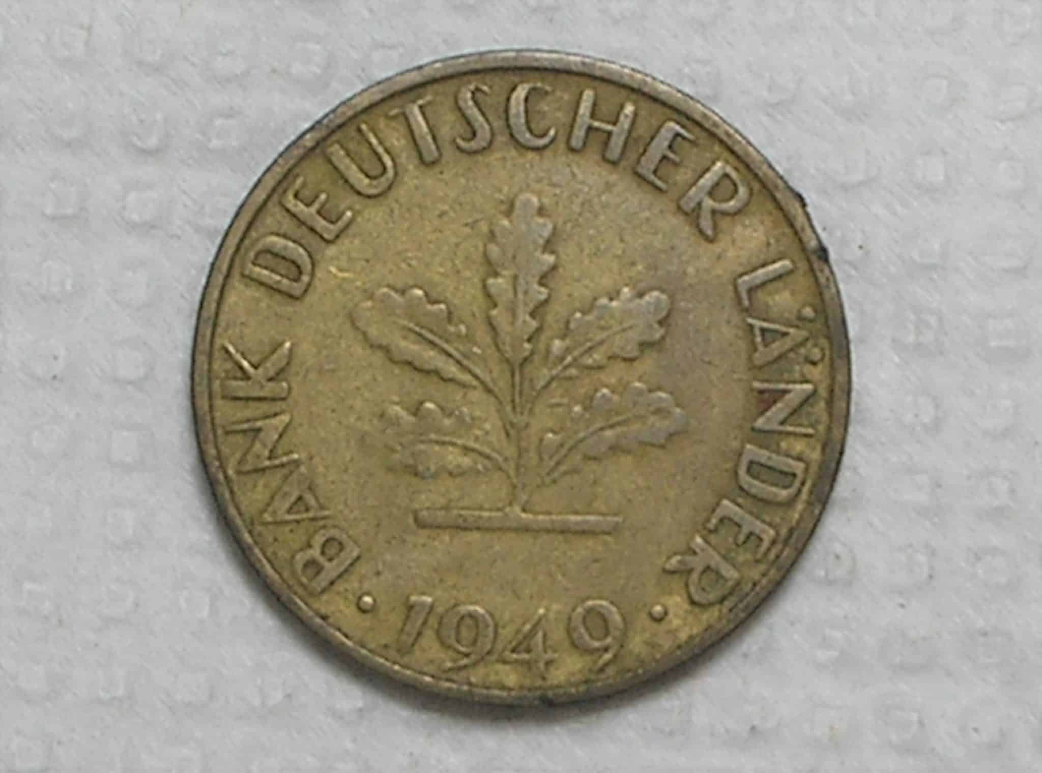 Alemanha 10 Pfennig 1949d Munich Brass Escassa Box32