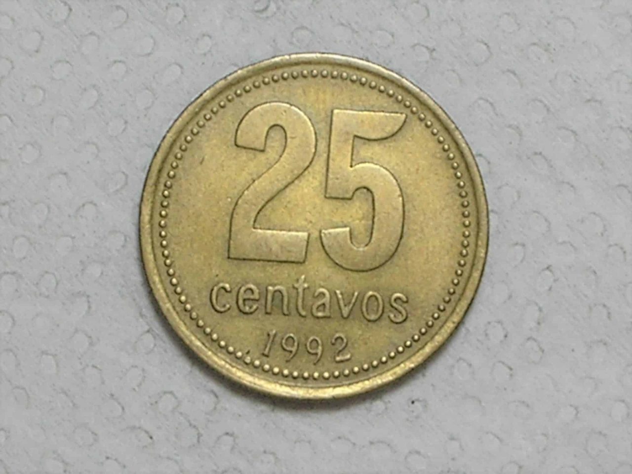 Argentina) 25 Centavos - 1992 / Union y Libertad / Bz/Al / box33