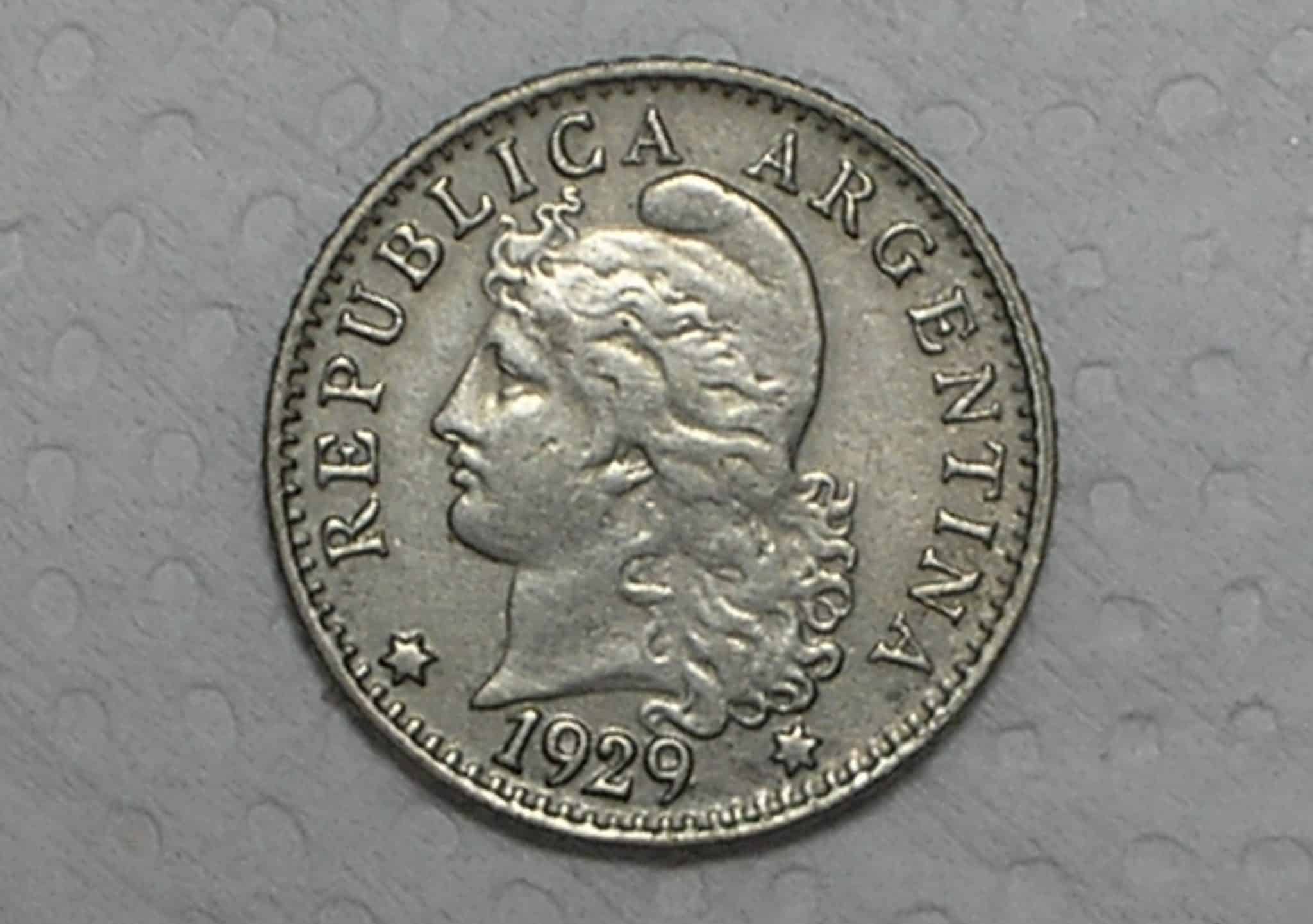 Argentina) 5 Centavos - 1929 / Co/Ni / Sob / box32