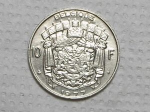 Belgica) 10 Centimes - 1977 / Ni / box39