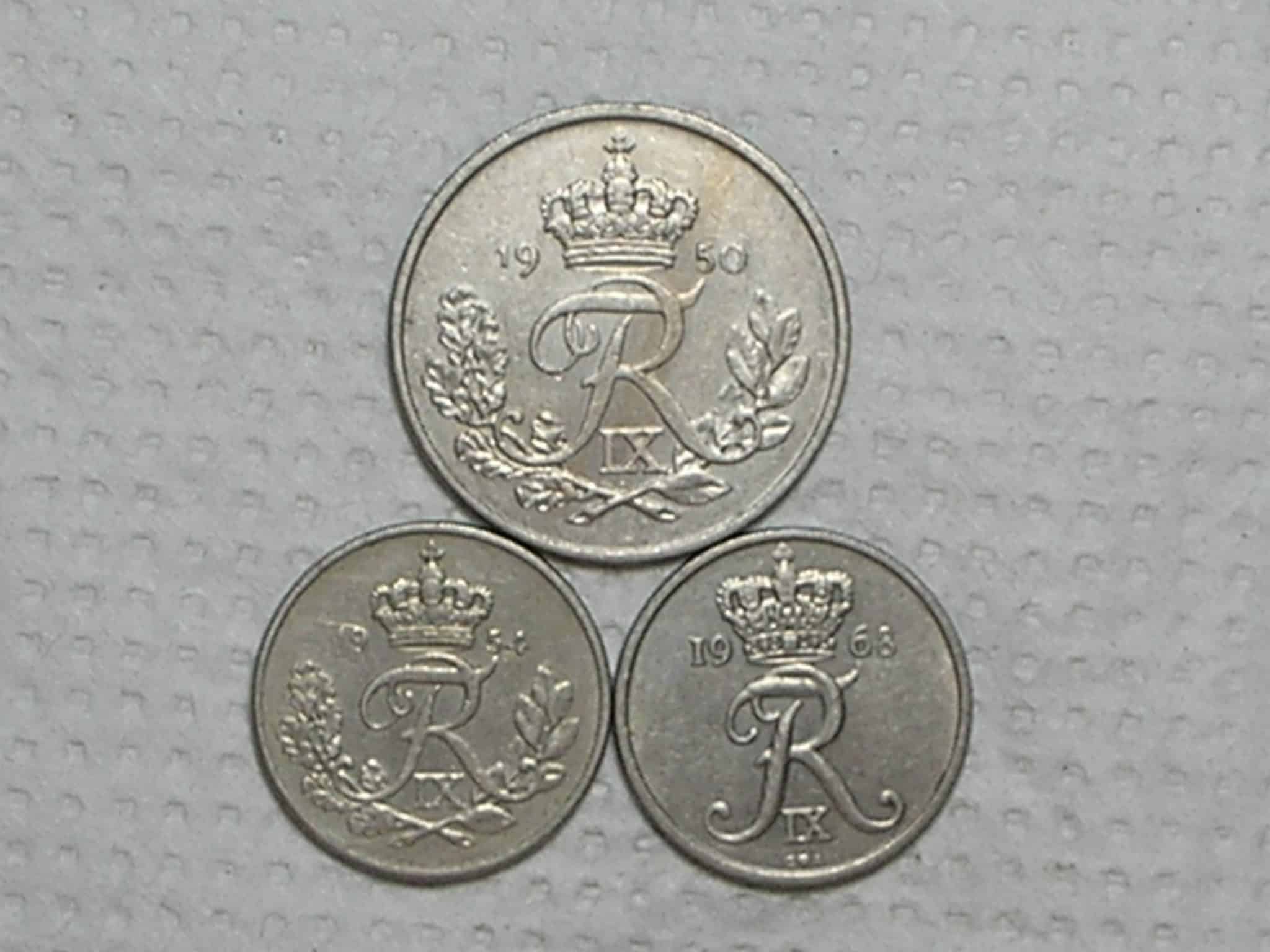 Dinamarca) 10 Ore - 1954/1968 + 25 Ore - 1950 / Ni / box39