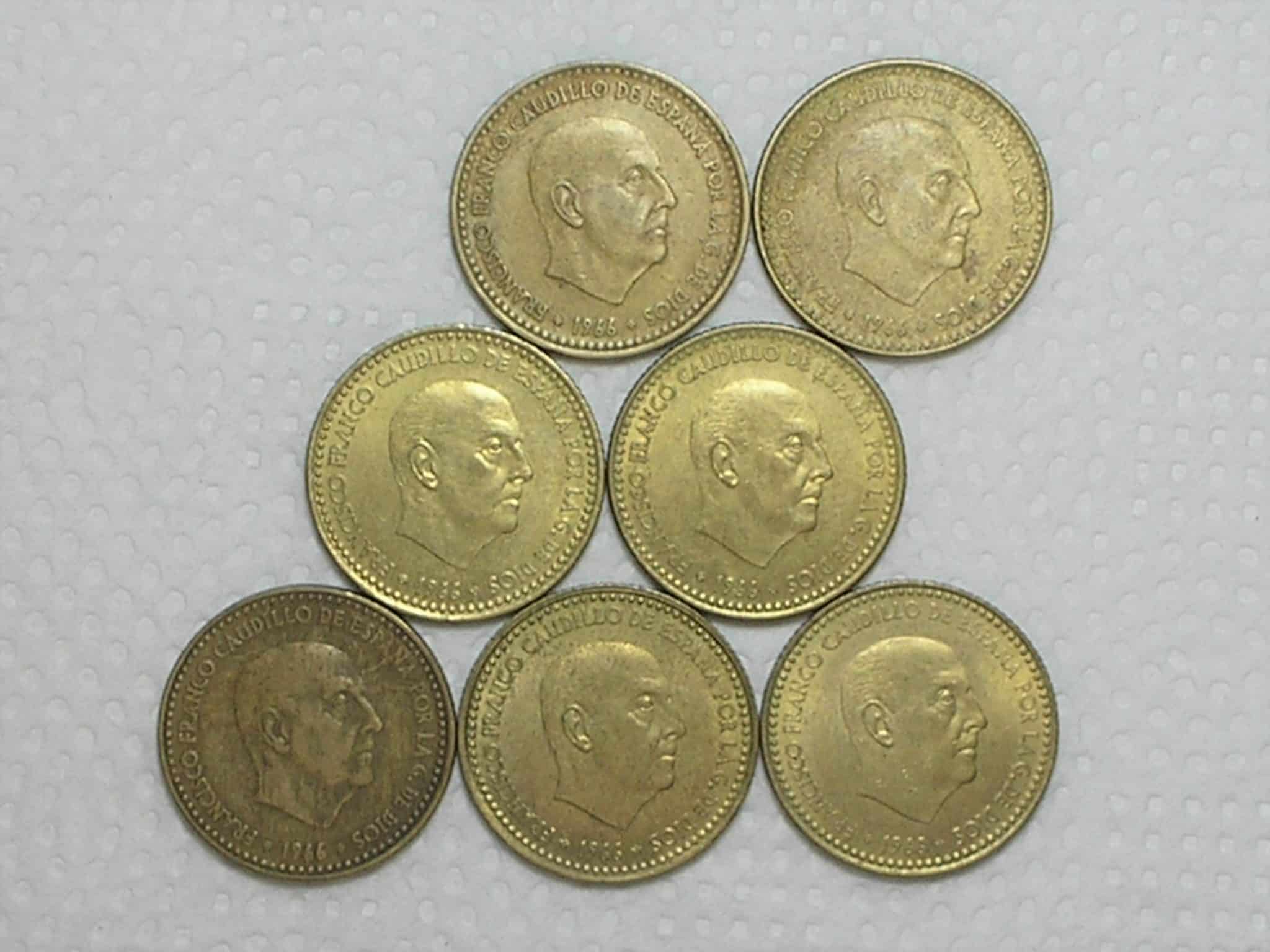 Espanha) 1 Peseta - 1966(67)(68)(69)(72)(73)(74)(75) / Bz/al / box33