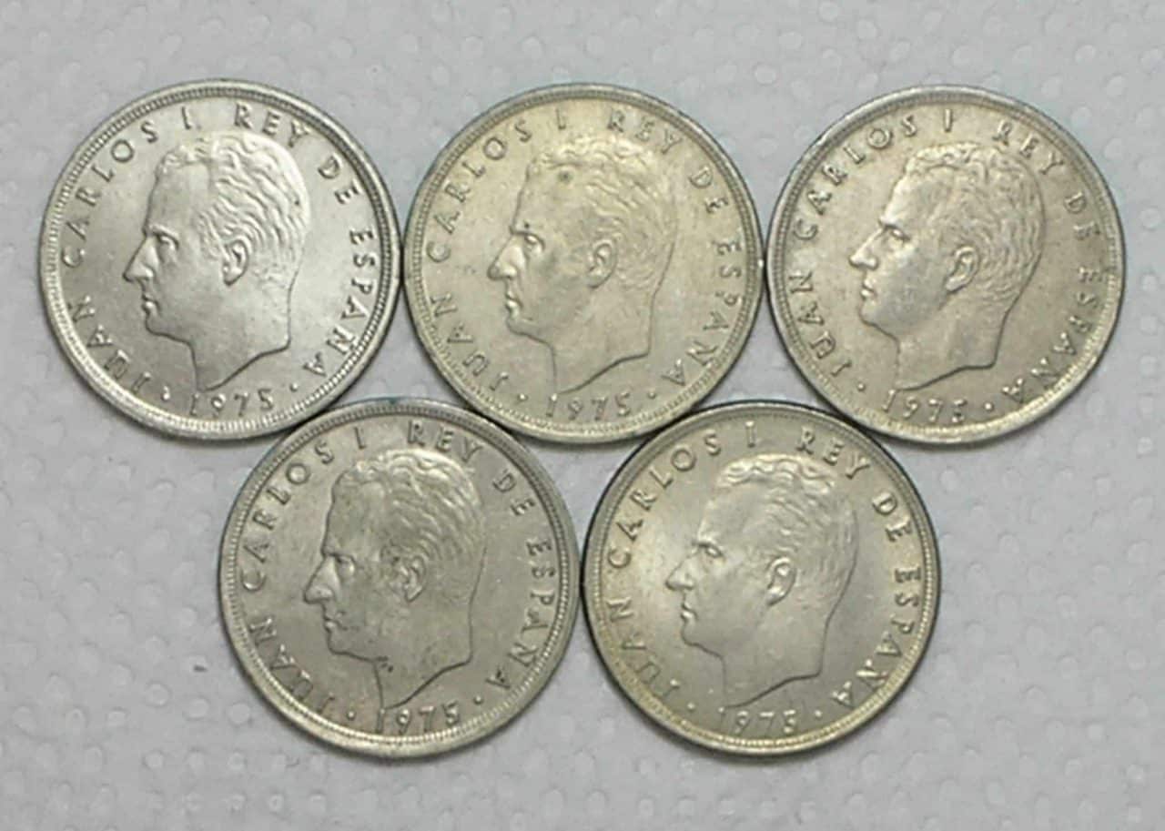 Espanha) 5 Pesetas - 1975(76)(77)(78)(79)(80) / Co/Ni / box33