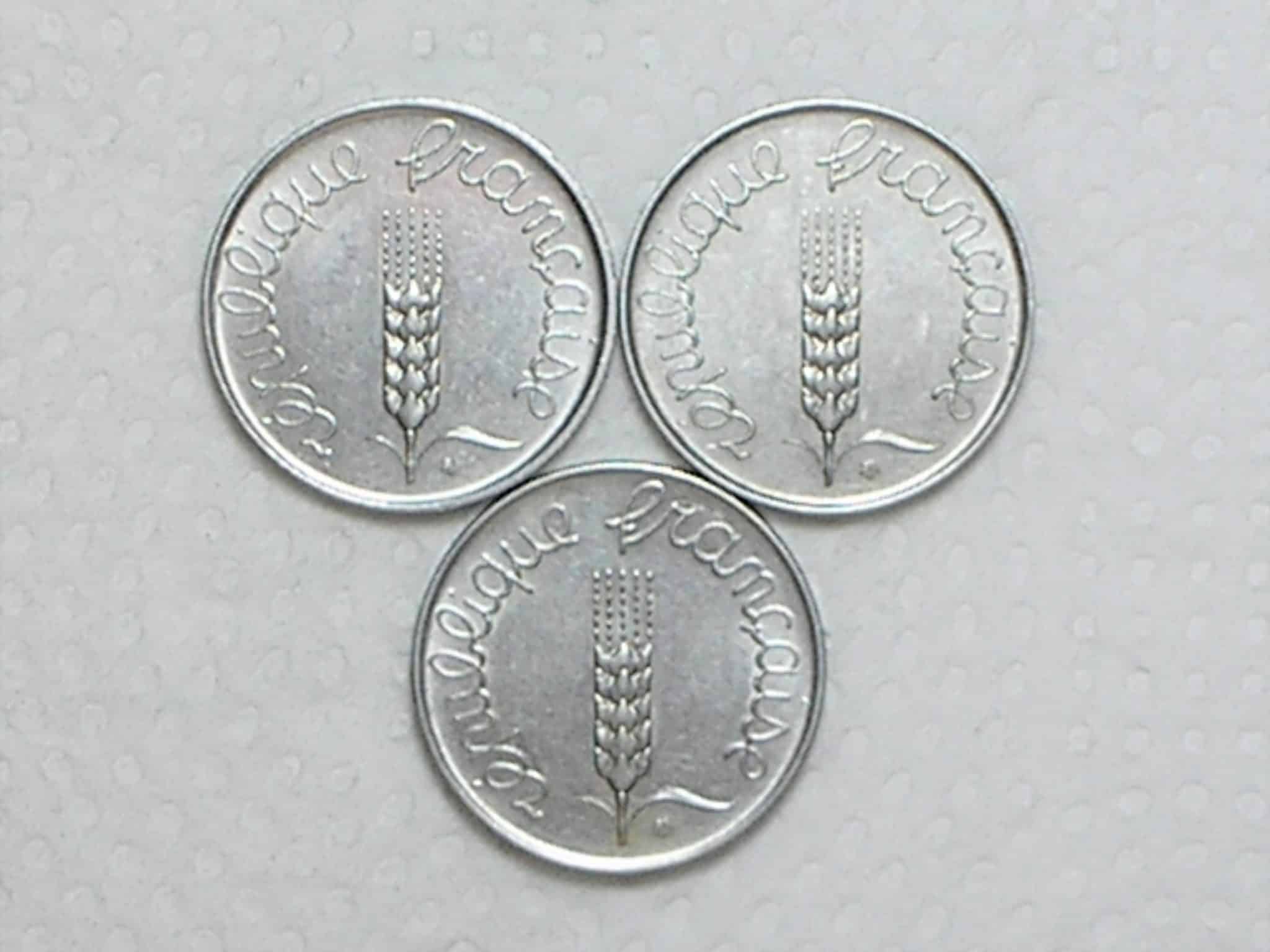 | Casa do Colecionador França) 5 Centimes - 1961/1962/1963 / St. / Flor de cunho / box34
