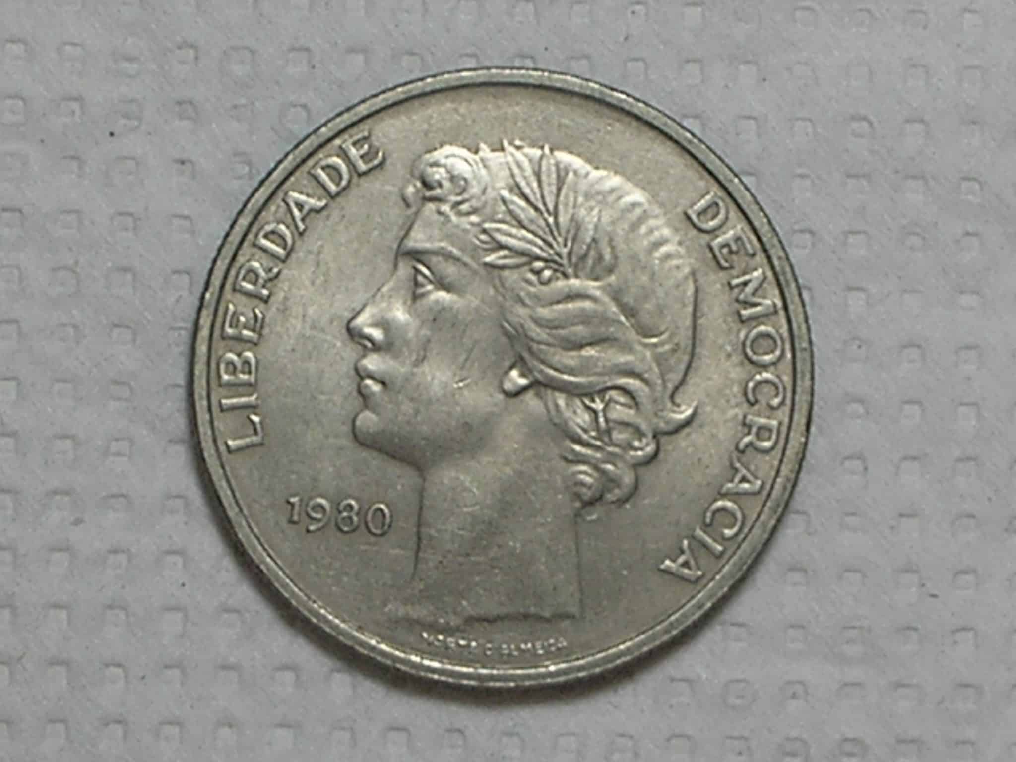 Portugal) 25 Escudos – 1980 / Co/Ni / Sob / box38