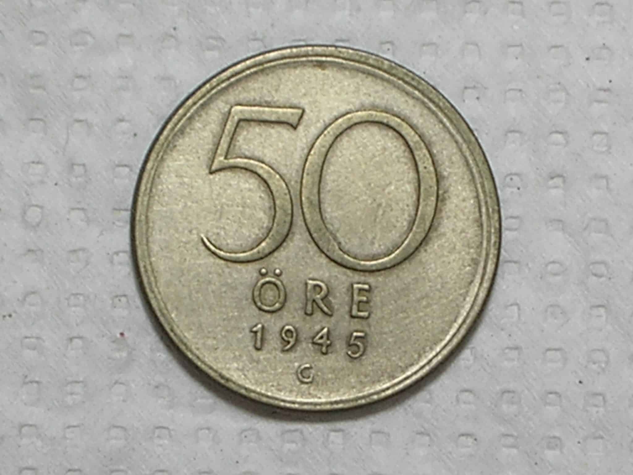 Suécia) 50 Ore - 1945 / prata / box38