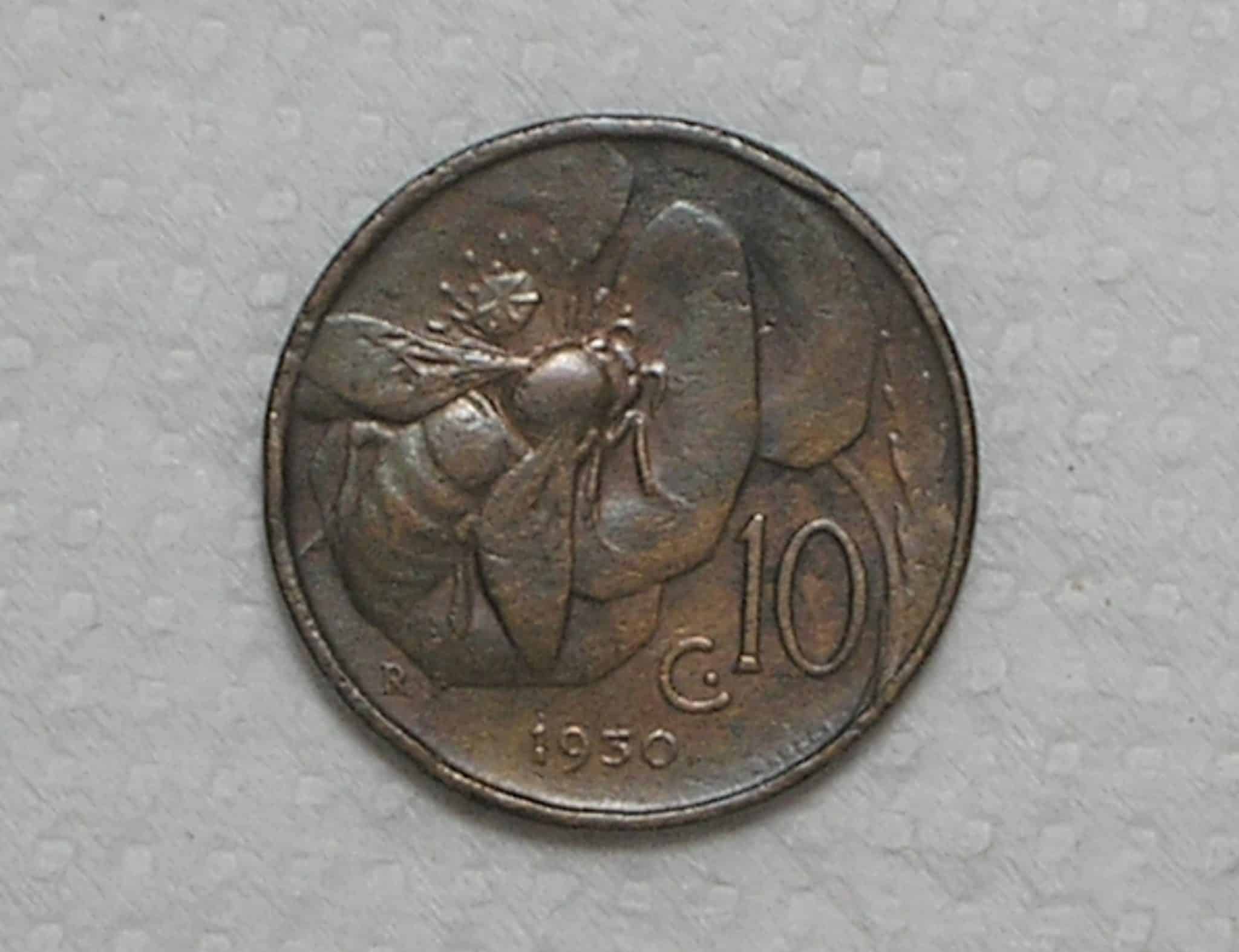 Italia) 10 Centesimi - 1930-r / V. Emanvele III / Cobre / box41