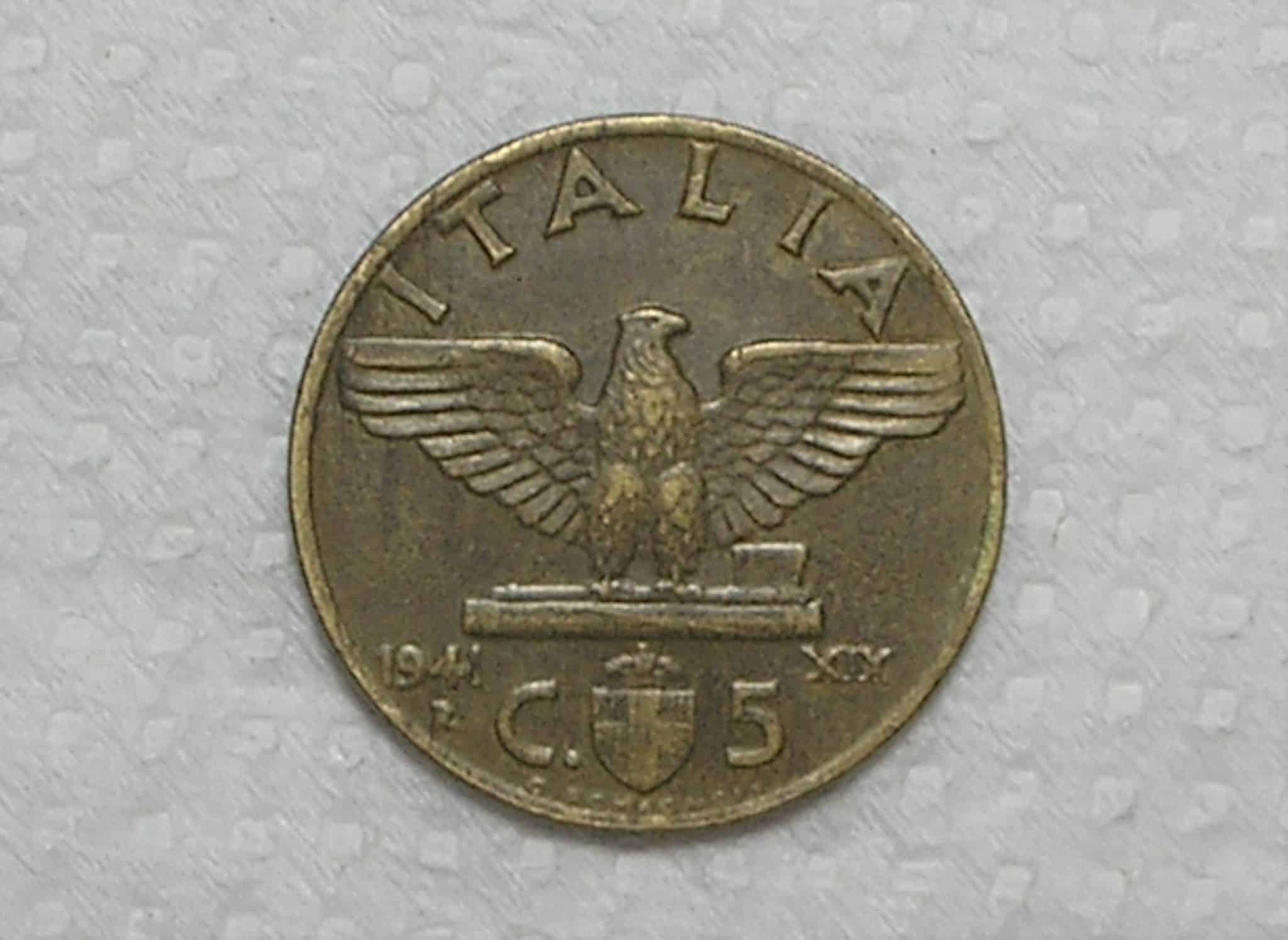 Italia) 5 Centesimi - 1941-r / V. Emanvele III / Bz/Al / box41