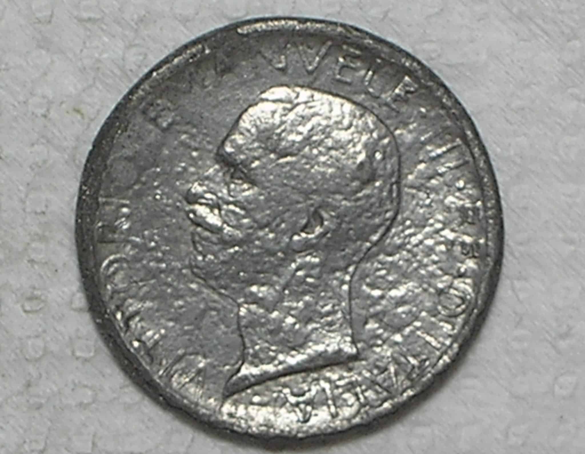 Italia 5 Liras 1930 Falsa Da Epoca Metal Tipo Chumbo E Niquel Box42 2