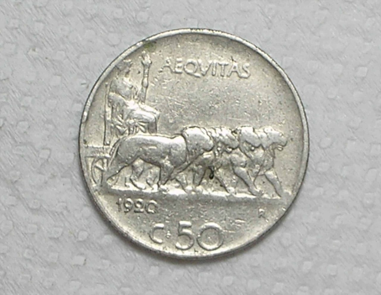 Italia) 50 Centesimi - 1920-r / V. Emanvele III / Ni / box41.2