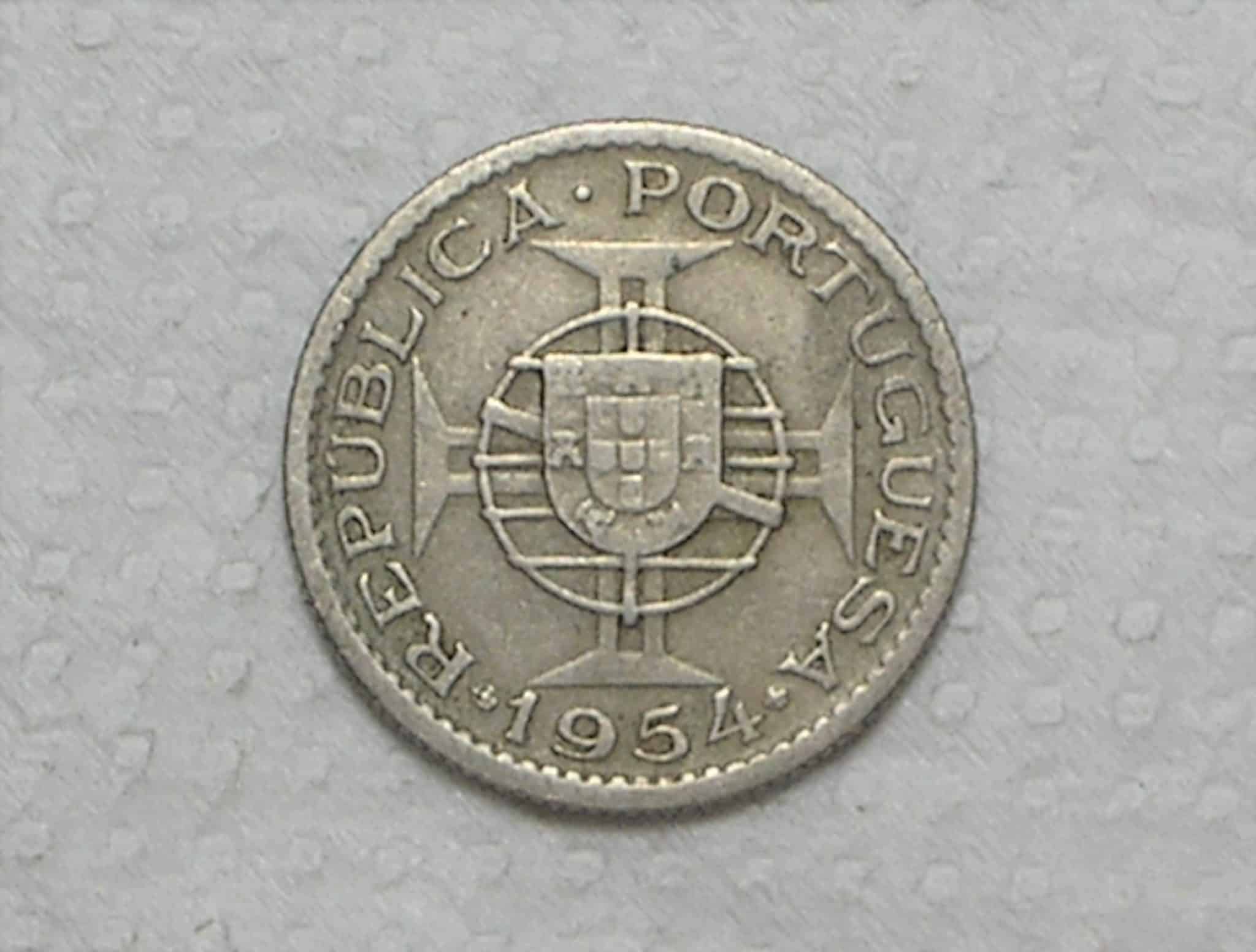 Moçambique) 2-1/2 Escudos - 1954 / Co-Ni / box41.2