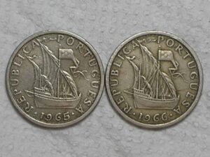 Portugal) 5 Escudos - 1965 / 1966 / Difíceis / Cu/Ni / box42