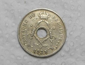 Belgica) 5 Centimes - 1923 - Holed center / Co/Ni / box43