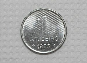 1 Cruzeiro - 1985 / FAO / Reverso 4 canas / Flor de cunho / m410.1