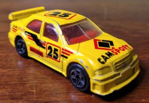AMG Mercedes C-Class (Matchbox) Escala 1-61 - Ano 1996 (Carrinho em Miniatura)