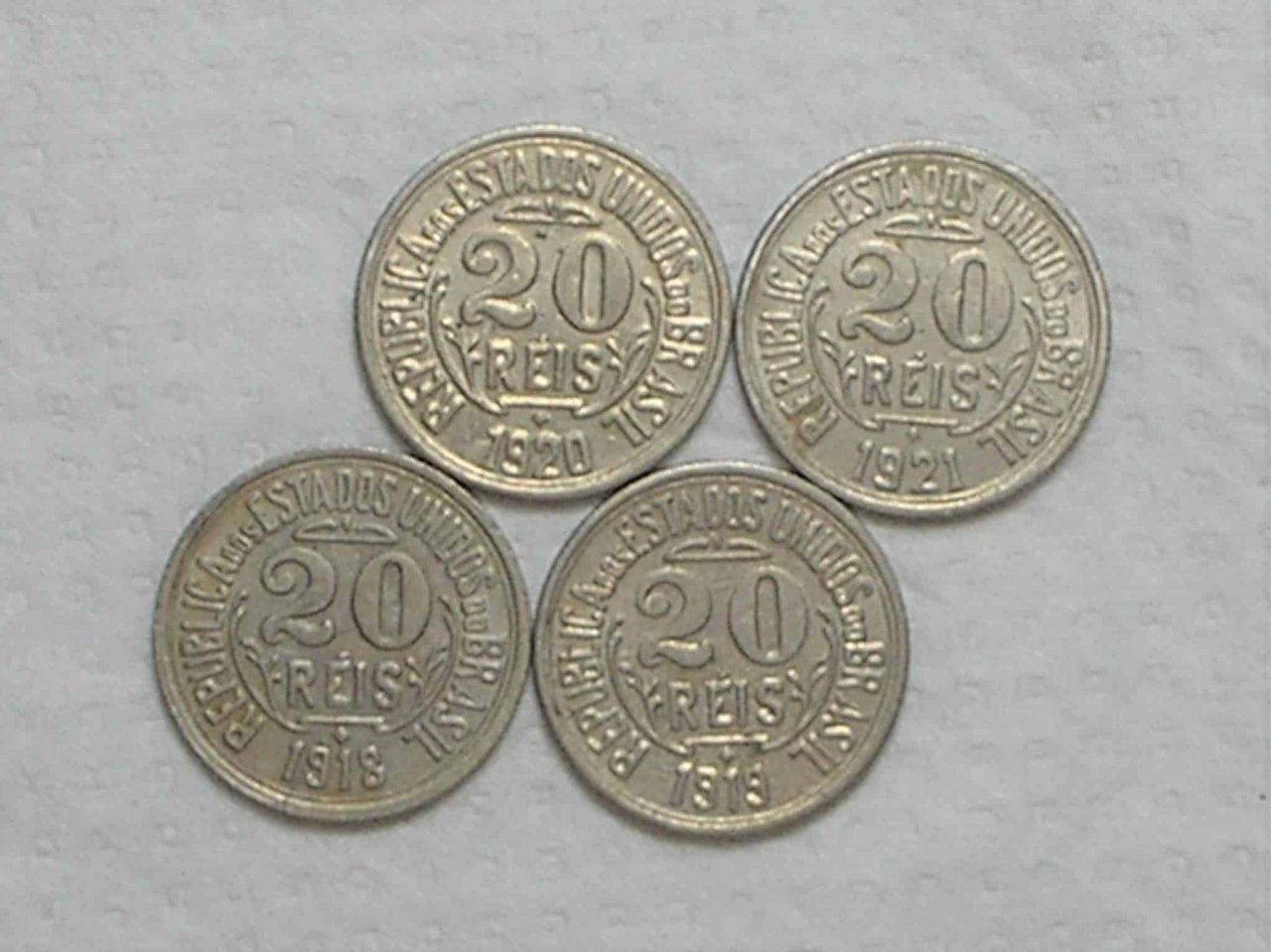 Conjunto 20 Réis - 1918/1919/1920-e/1921 / 1919 é sem ponto entre 20 - as demais com ponto / Cu/Ni / m420