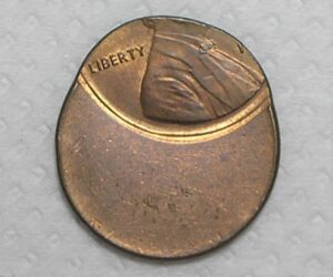 - Estados Unidos) Boné 1 Cent Lincoln - Sem data - Possivel década de 80 / Rara / Sob / cod. 1007.a4