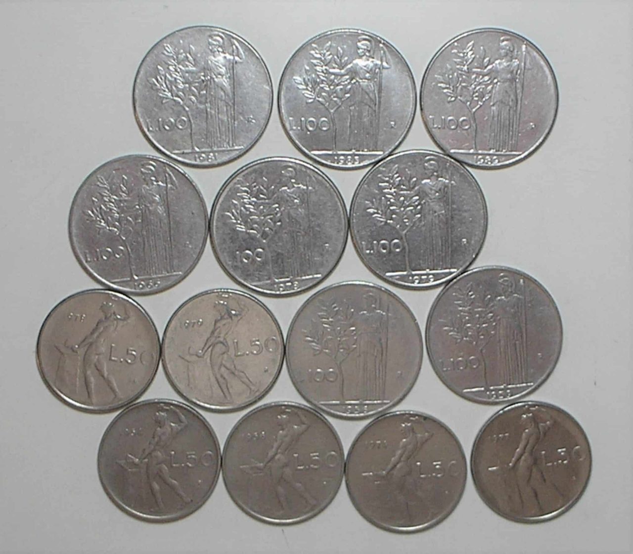 Itália) Coleção 50 Liras + 100 Liras com 14 moedas, datas na descrição / Niquel / Ferreiros e RomanosTodas em perfeitas condições / m400