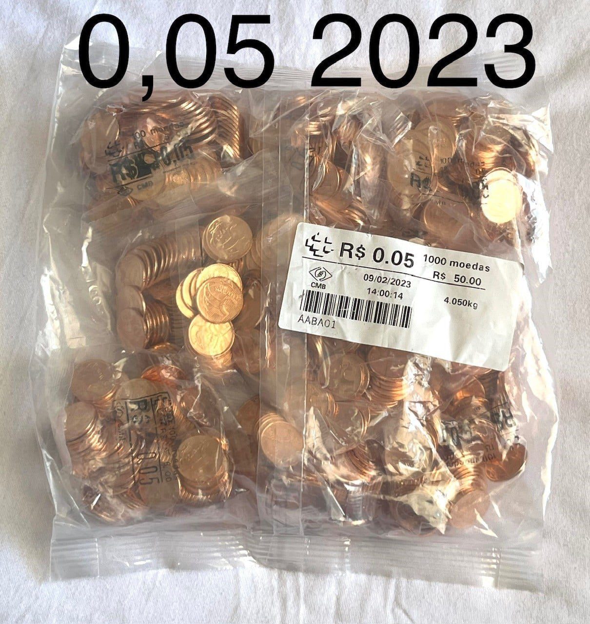 Pacotão de 5 Centavos 2023 (10 Sachês - 1000 Moedas FC). Item de Coleção para completar Álbum
