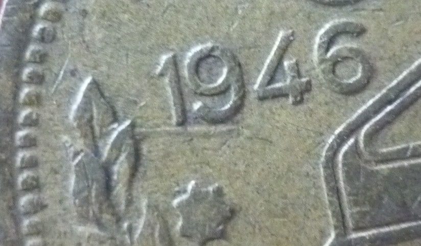 2 CRZS. 1946 COM TRAÇO ABAIXO DO Nº19 DA DATA VER FOTOS.