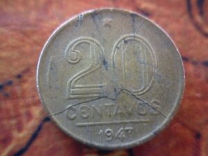 20 CENTV. 1947 VARIANTE 7 PERNA CURTA, E DISCO COM DEFEITO.