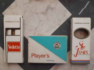 Incrivel coleção de marca de cigarros