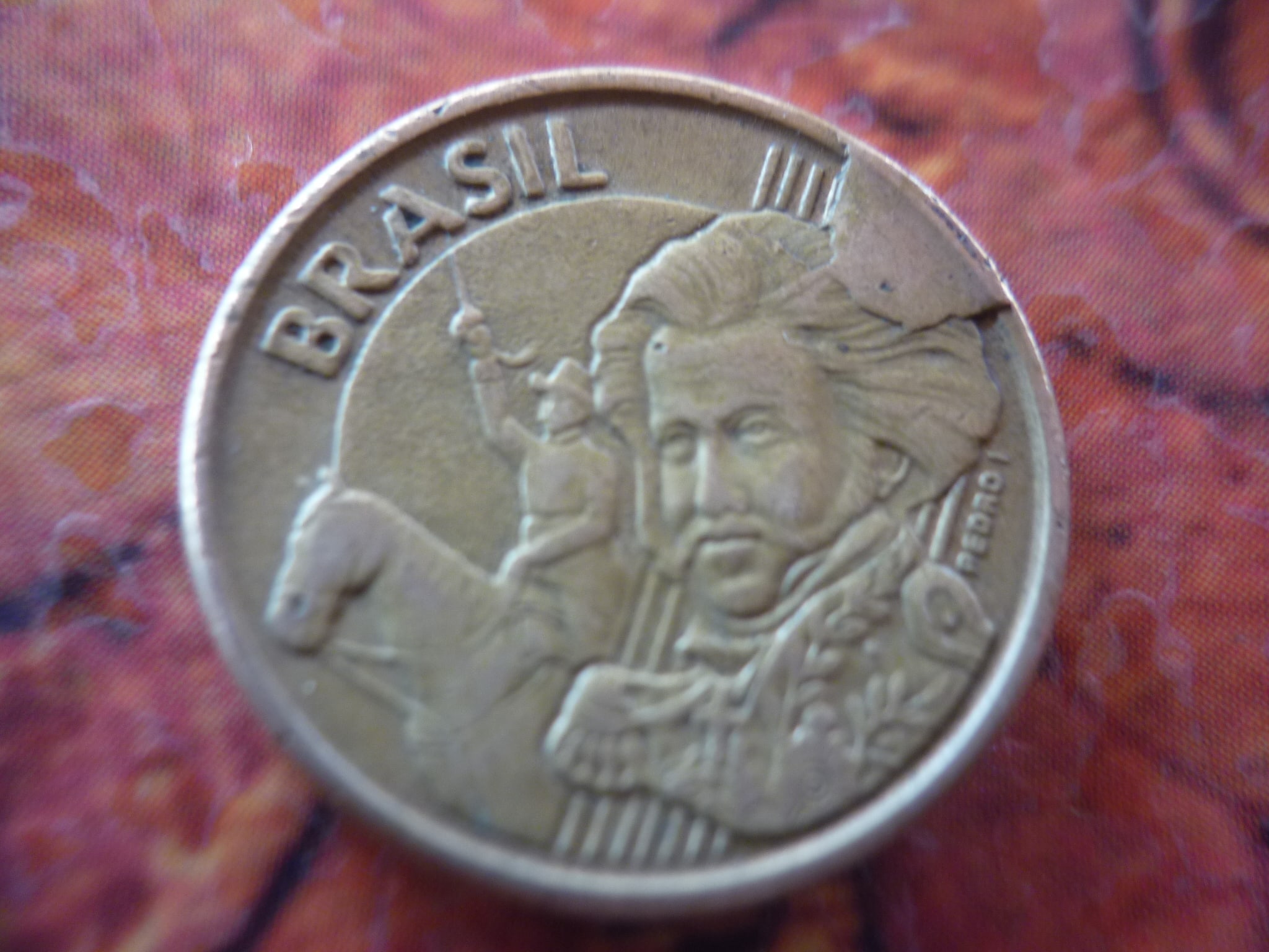 moedas de 10 cent. 2002 e 2010 com sobra de metal 001 Casa do Colecionador