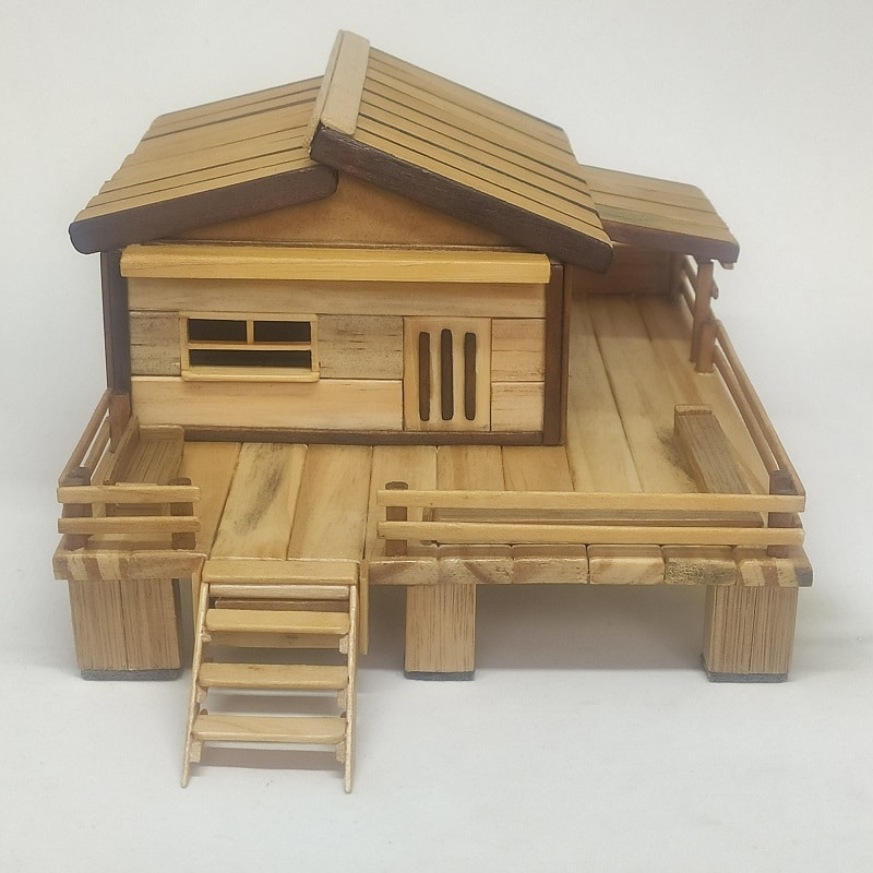 Mini Casa de Praia em madeira 1 Casa do Colecionador