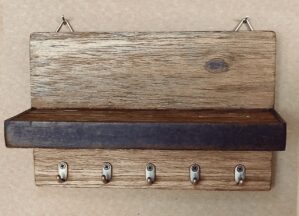 Porta chaves com prateleira - Veja a descrição - Mini-art