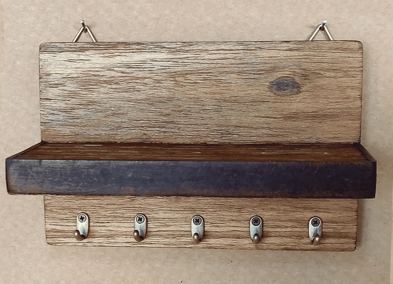 Porta chaves com prateleira - Veja a descrição - Mini-art