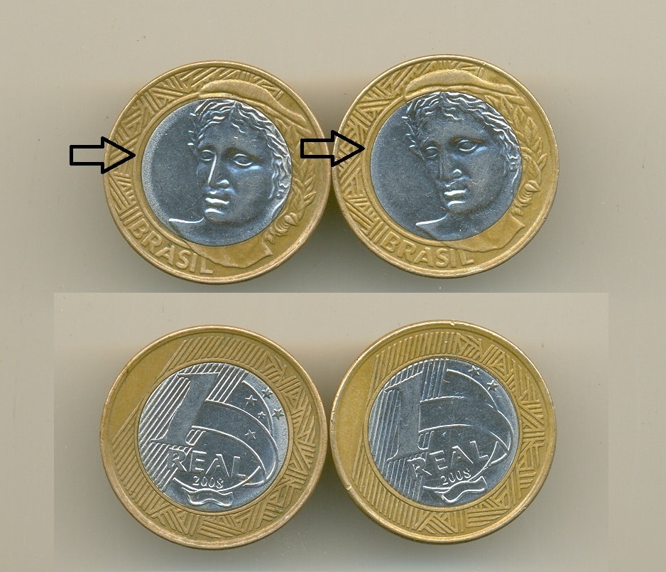 2 moedas de 1 real 2008 com deslocamento de cunho parecidos Casa do Colecionador