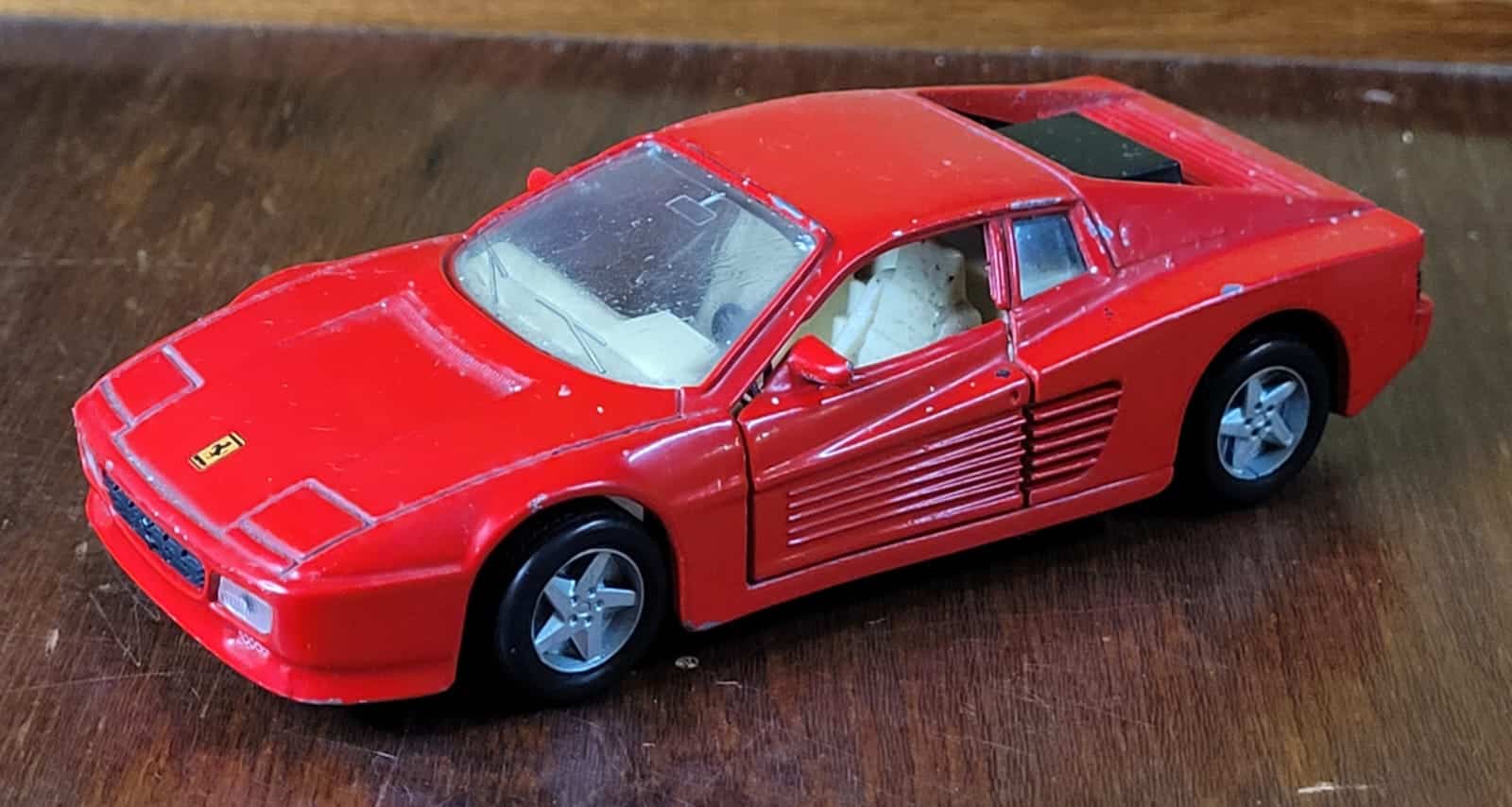 Ferrari 512TR Maisto - Modèle Réduit 1/38 Avec Coque Shell - Occasion
