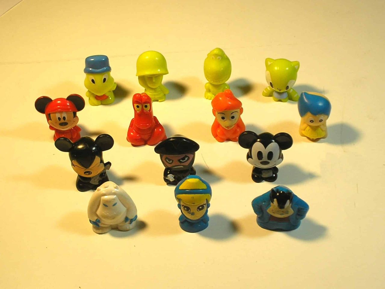 15 bonecos goggles diferentes - alguns dificeis / go6