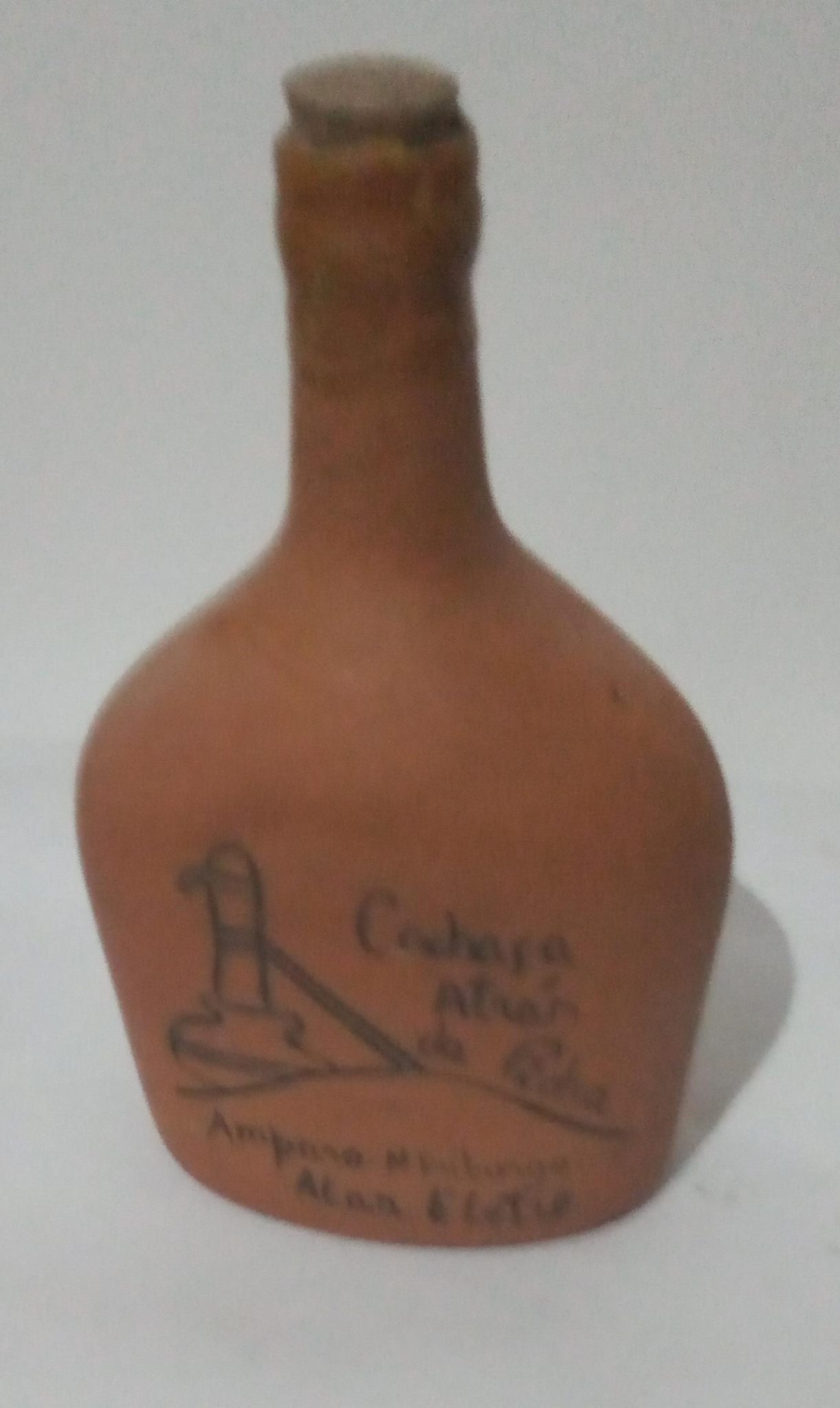 Garrafa Ceramica Cachaca Atras da Pedra Nova Friburgo Rj Tiragem 500 Unidades Vazia scaled Casa do Colecionador