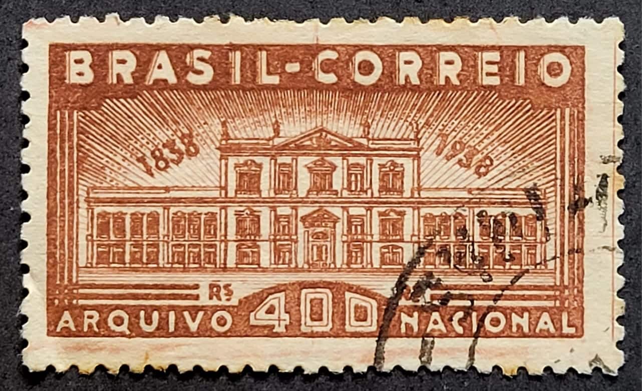 Comemorativos - RHM C0131 (Usado) 400 Réis - Centenário do Arquivo Nacional - 20/05/1938 (Selos do Brasil)