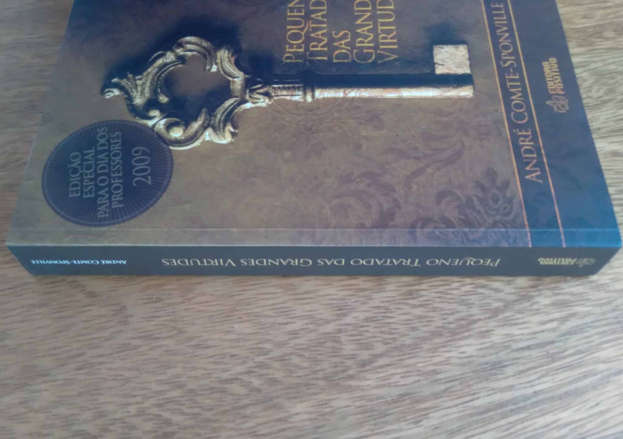 | Casa do Colecionador 242T Livro Pequeno tratado das grandes virtudes. Ed Positivo.