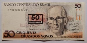 50 (Cinquenta Cruzados Novos) com Carimbo de 50 Cruzeiros - Cédula C210 MBC/SOB (Ano 1990)