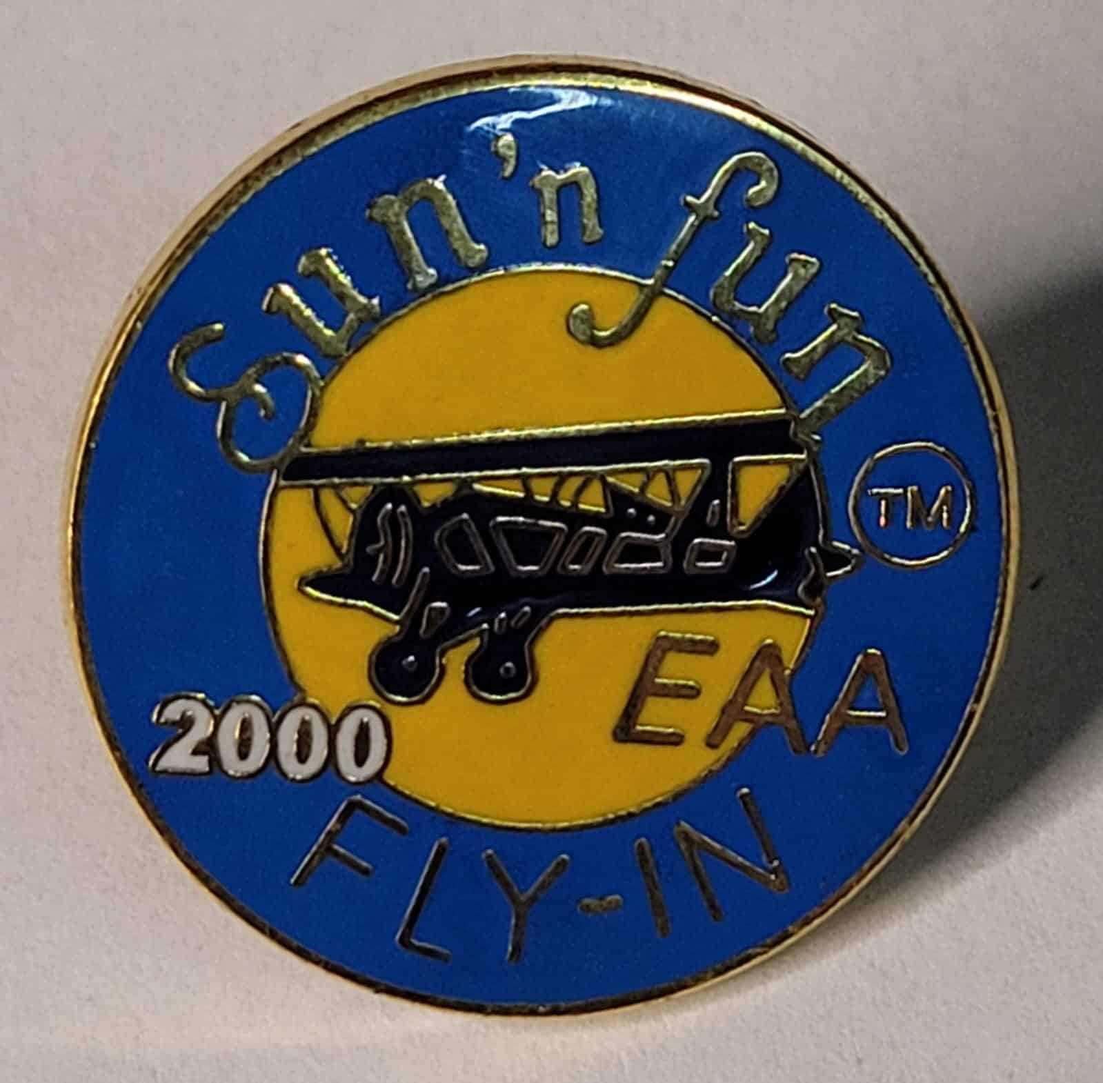 Boton Sunn Fun Fly In 2000 EAA 1 Casa do Colecionador