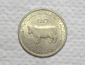 Portugal) 2,5 Escudos – 1983 / Fao / Flor de Cunho / Co/Ni / box50