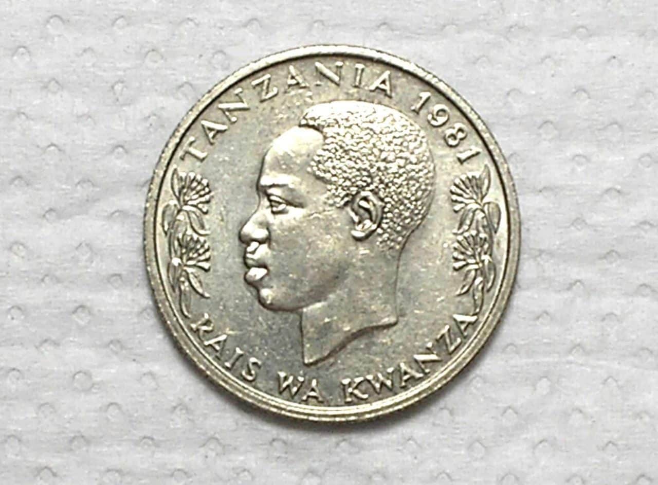 Tanzania) 50 Senti - 1981 / Niquel / S/Fc / box49