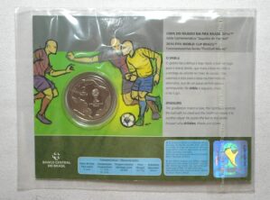 Cartela original do Banco Central) 2 Reais - 2014 " O Drible" / Ainda lacrada na embalagem / Flor de Cunho