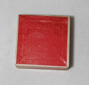 Estojo com Medalha de Antimônio de D. Pedro IV, Rei de Portugal > datada 1870 < Monumento levantado a memória de D.Pedro IV / Rara / Conservação Gasta