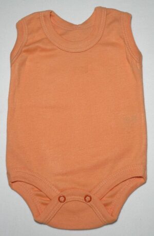 Body para recém nascida na cor de abóbora em malha com detalhes em bordado