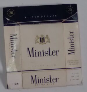 Box vazio cigarros Minister Extra mild for export.
