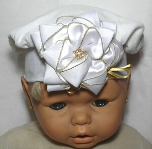 Touca Infantil Menina Recém nascida até 6 meses, Plush tipo aveludado com decoração frontal